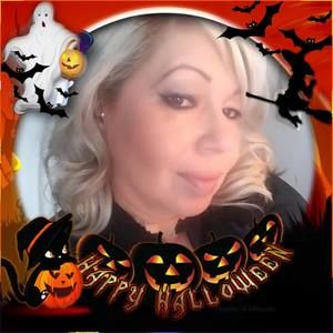 Meet your Posher, Yolanda